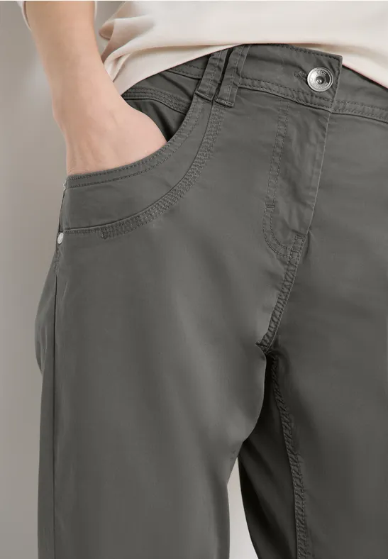 Pantalon Mid Waist Slim Leg en Casual Fit clear khaki