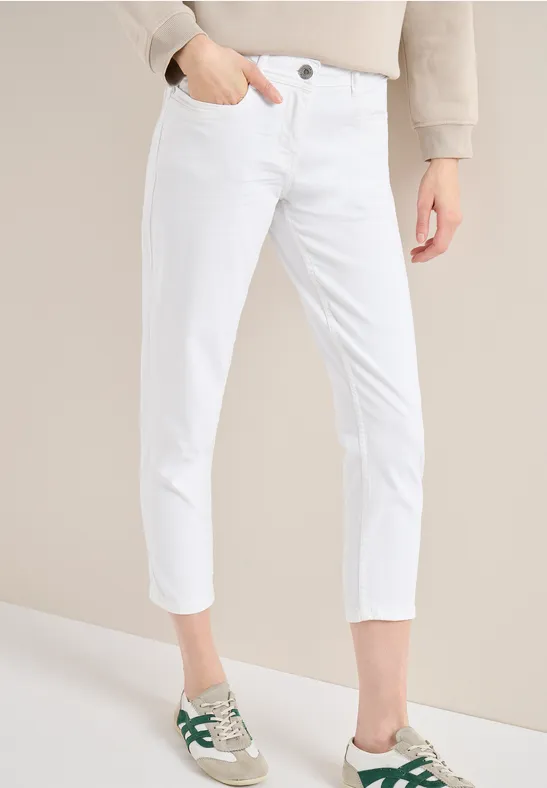 Mid Waist Slim Leg Jeans im Casual Fit White