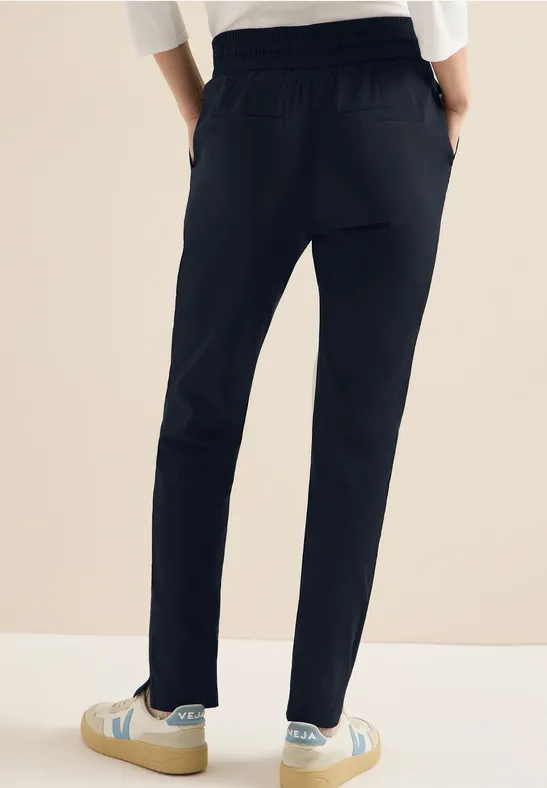 Pantalon Mid Waist Slim Leg en Casual Fit universal blue