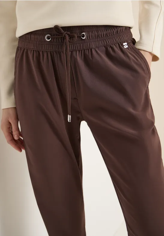 Leichte Hose im Casual Fit mit Stretch brown cacao