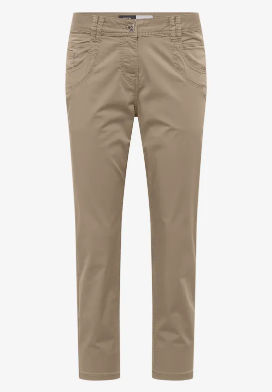 Beige chino broek met rechte pasvorm, ceintuurlussen, steekzakken en smalle pijpen.