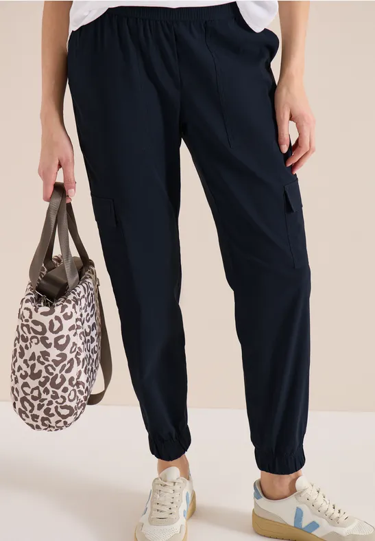 Mid Waist Slim Leg Hose im Cargo-Look universal blue