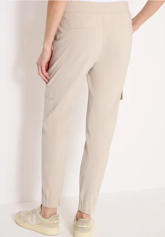 Pantalon Mid Waist Slim Leg au look cargo grain beige