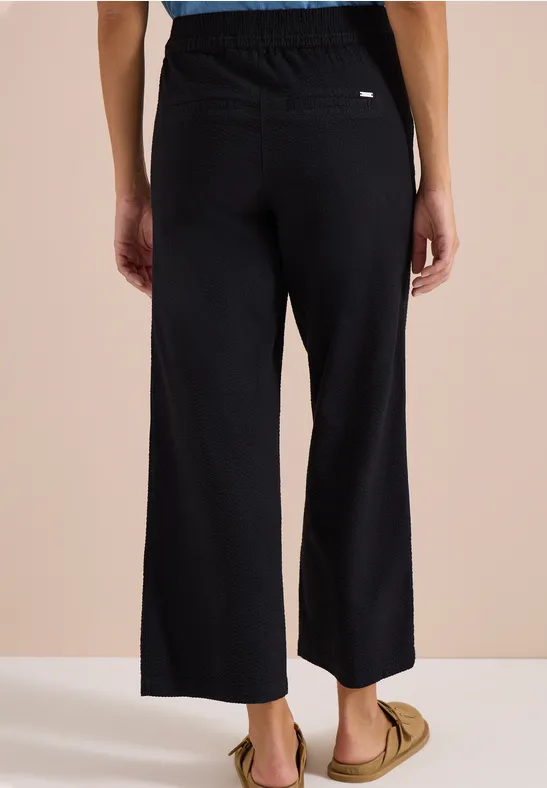 Wide Leg Hose in Seersuckerqualität Black