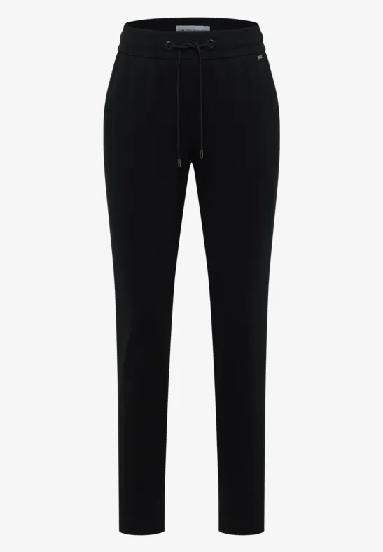 Schwarze, schmale Jogginghose mit elastischem Bund und Kordelzug.