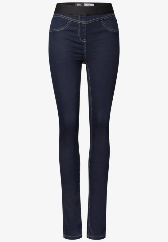 Schlichte, dunkelblaue Skinny-Jeans mit schmalem Schnitt und klassischen Taschen.