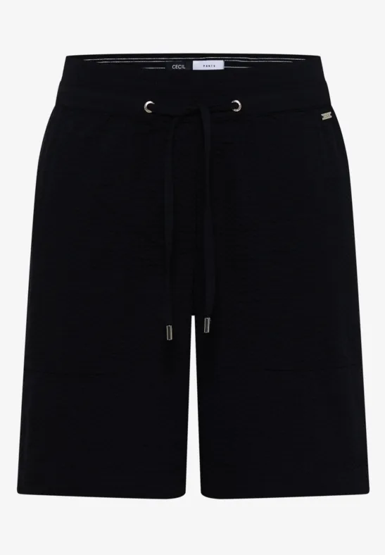 Schwarze, knielange Shorts mit elastischem Bund und Kordelzug.