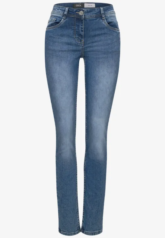 Eine schlichte blaue Damen-Jeans mit geradem Bein und mittlerer Bundhöhe