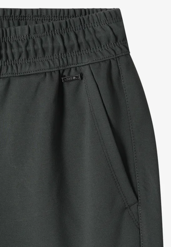 Zwarte sportbroek met elastische tailleband en zijzak.