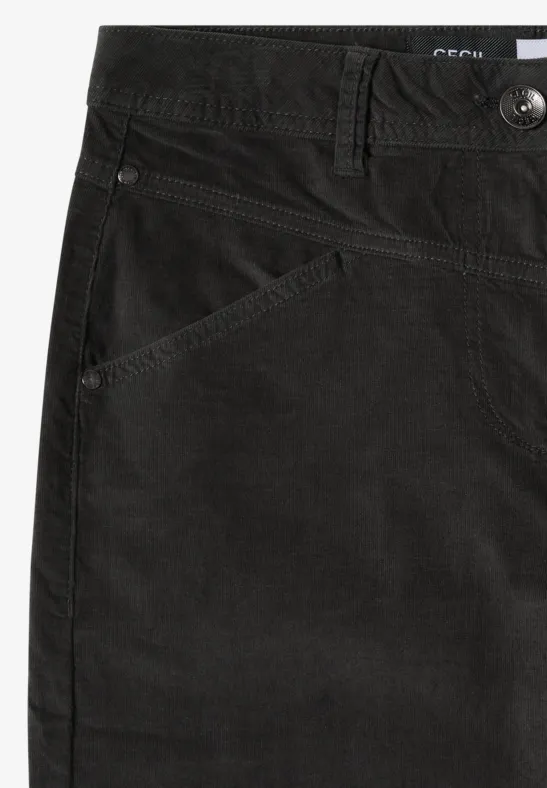 Jean noir avec poche latérale et fermeture à bouton