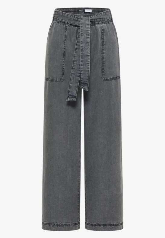 Pantalon en denim gris, taille haute, jambes larges, poches plaquées et ceinture à nouer