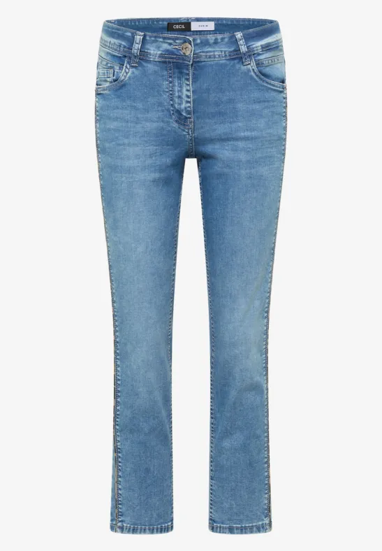 Blaue Jeans mit geradem Schnitt und klassischen Taschen.