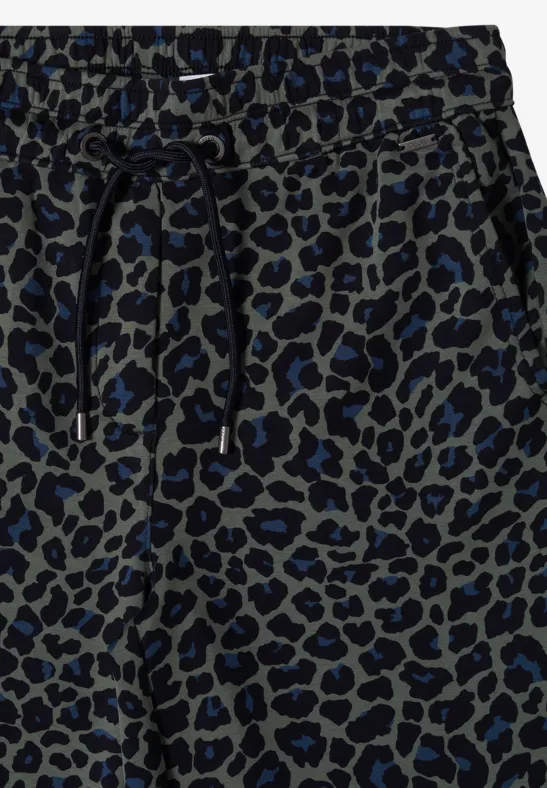 Pantalon de jogging gris à motif léopard bleu-noir avec cordon de serrage.