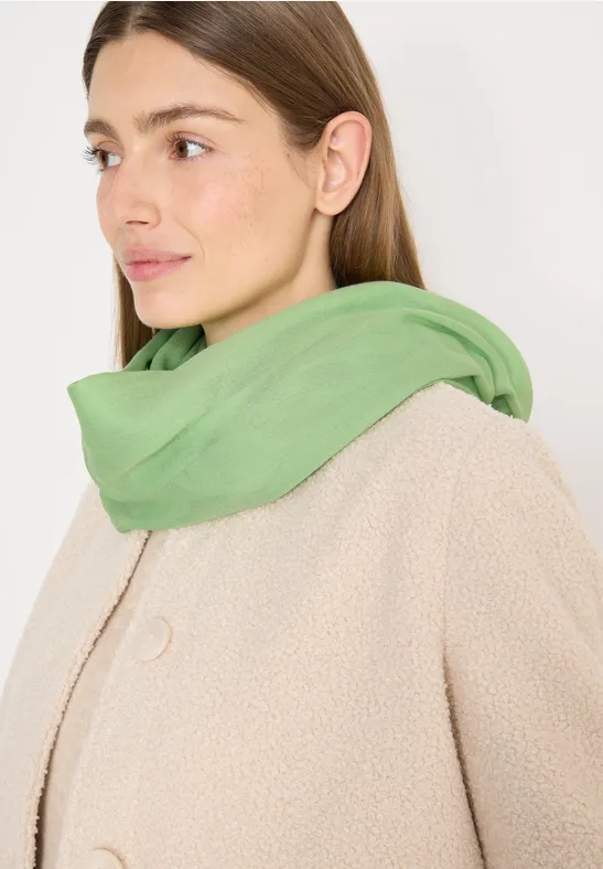Loop Schal in Unifarbe bamboo green