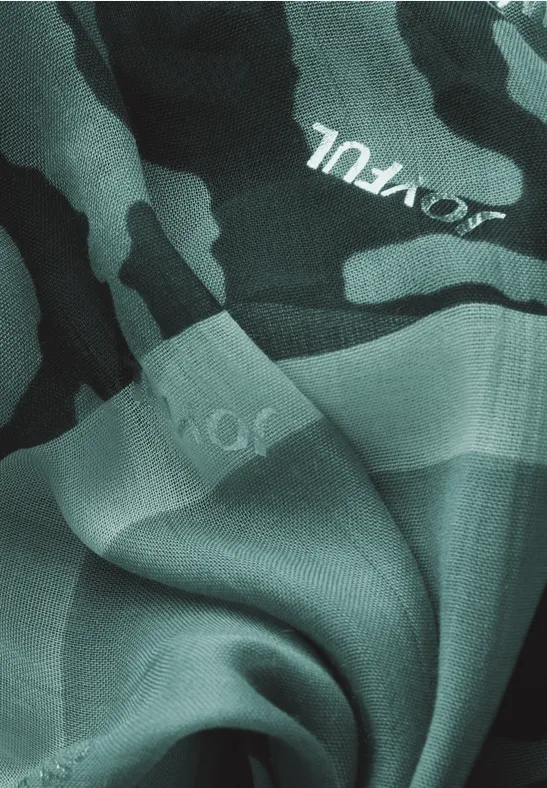 Loop Schal mit Foliendetails ink green