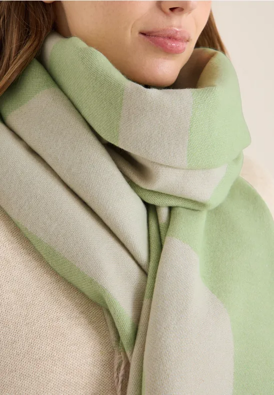 Kuscheliger Schal bamboo green