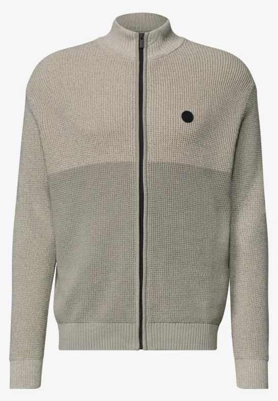Grijs-beige gebreid vest met volledige ritssluiting en opstaande kraag.