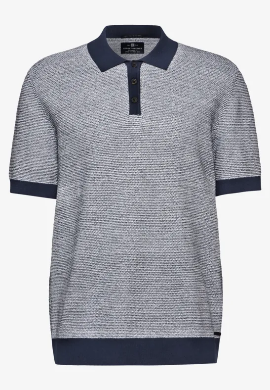 Graues Poloshirt mit dunkelblauen Bündchen und Kragen.