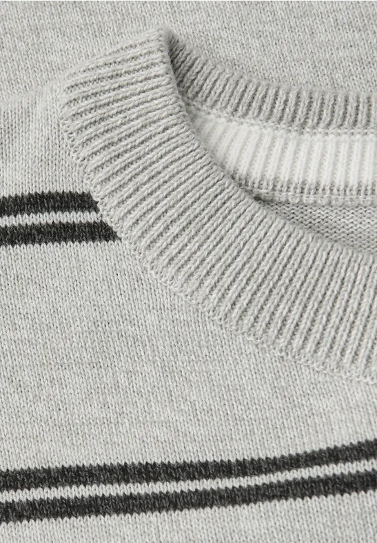 Gestreifter Basic Pullover bright white
