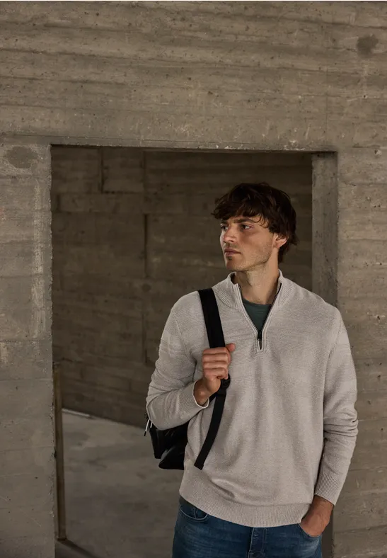 Pull à rayures structurées granite beige