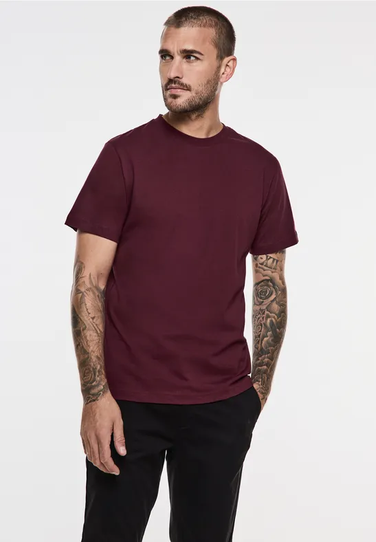 Basic T-Shirt in Unifarbe dusty red