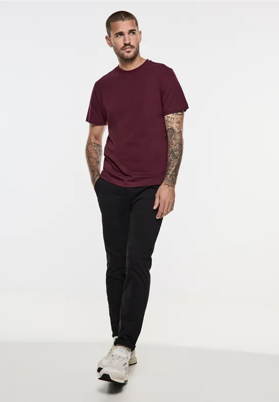 Basic T-Shirt in Unifarbe dusty red