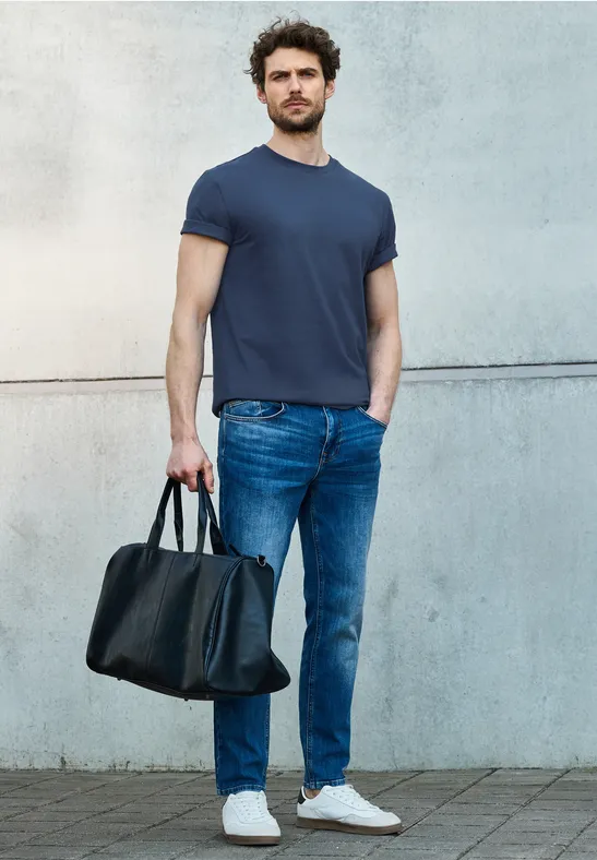 T-shirt basique en couleur unie twilight blue