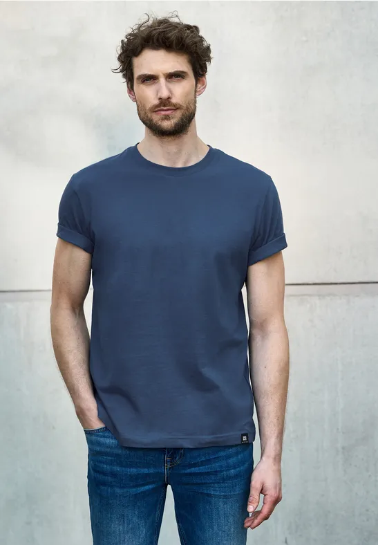 T-shirt basique en couleur unie twilight blue