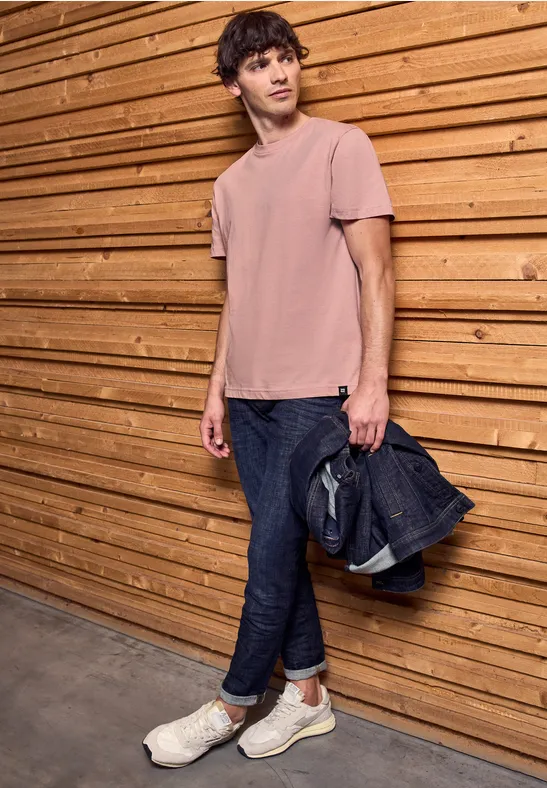 Basic T-Shirt in Unifarbe pastel peach