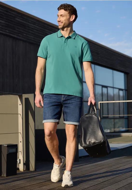 Basic Piqué Poloshirt mit Kontrastdetail caribbean green