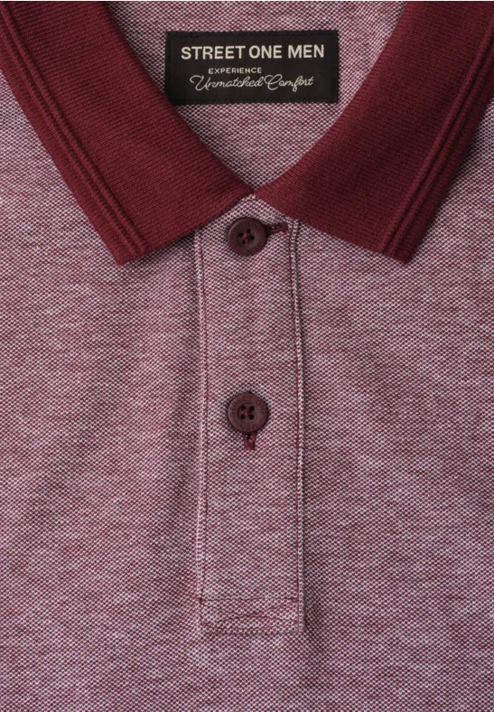 Rotes Poloshirt mit Knopfleiste und Street One Men-Label aus feinem, dezent meliertem Stoff.