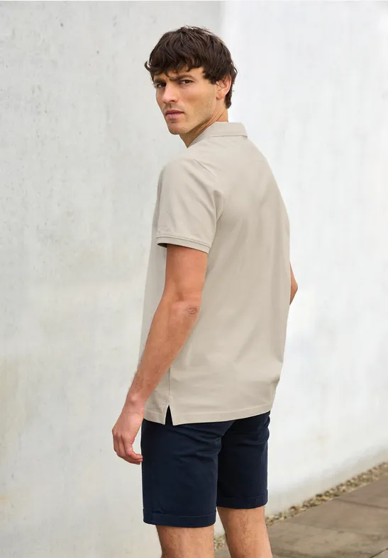 Piquée-Poloshirt mit Logo basic beige