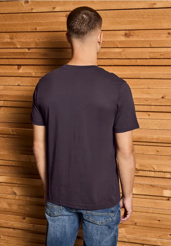 Basic T-Shirt in Unifarbe bordeaux red