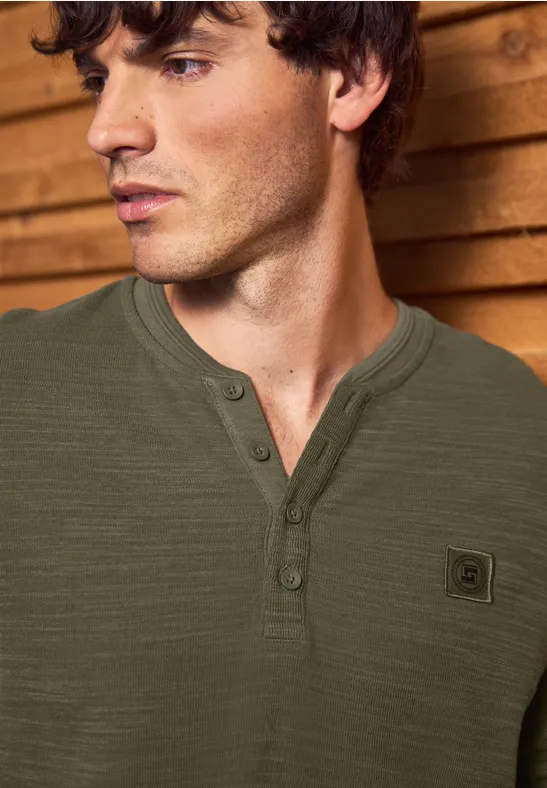 Slub doux Henleyshirt vintage green