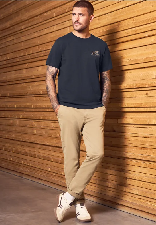 T-Shirt mit Chestprint night blue