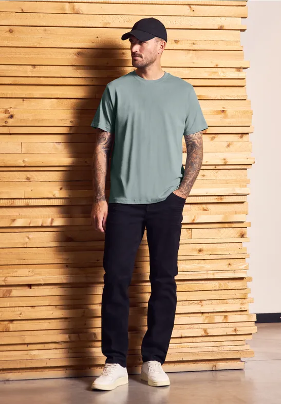 Basic T-Shirt in Unifarbe silver green