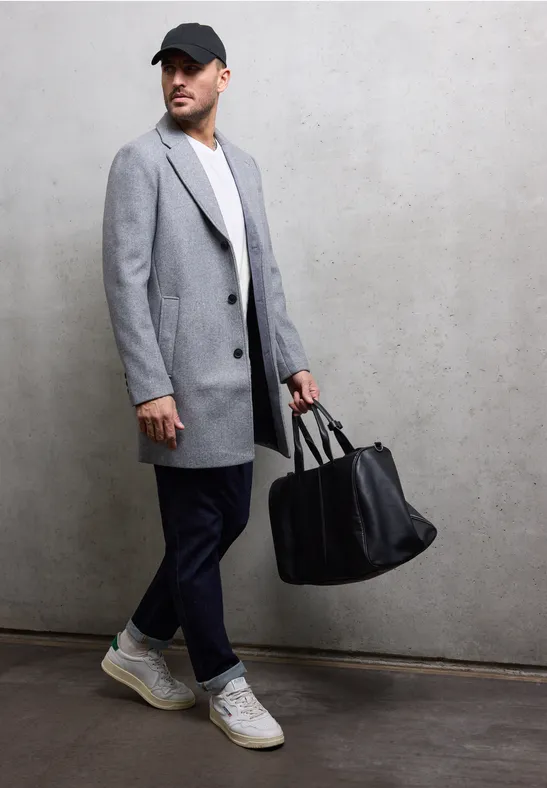 Basic V-Neck T-Shirt White