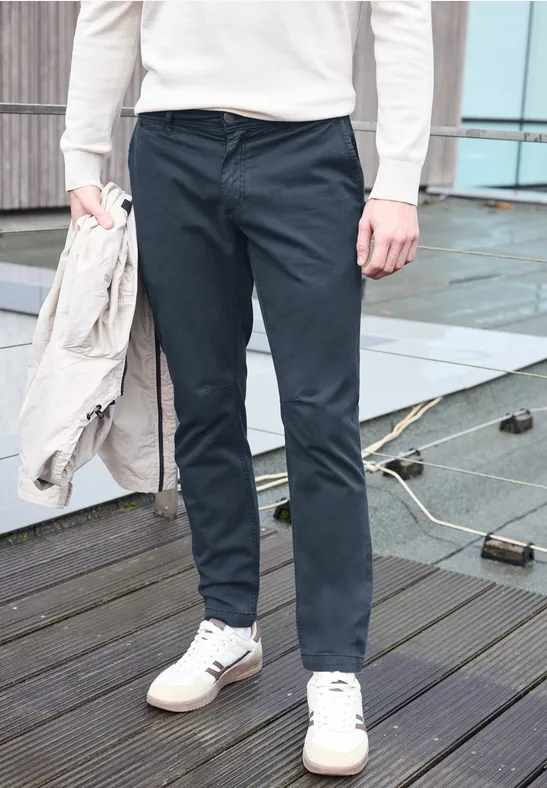 Chino souple au look délavé dark sky blue