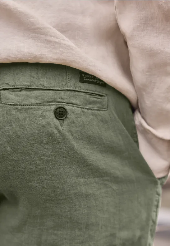 Chinoshorts aus Leinen wood green