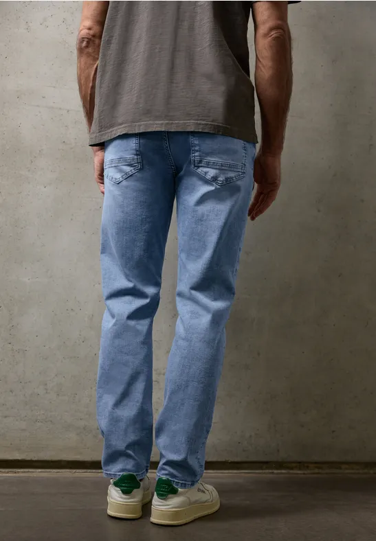 Straight Legs jeans light blue wash