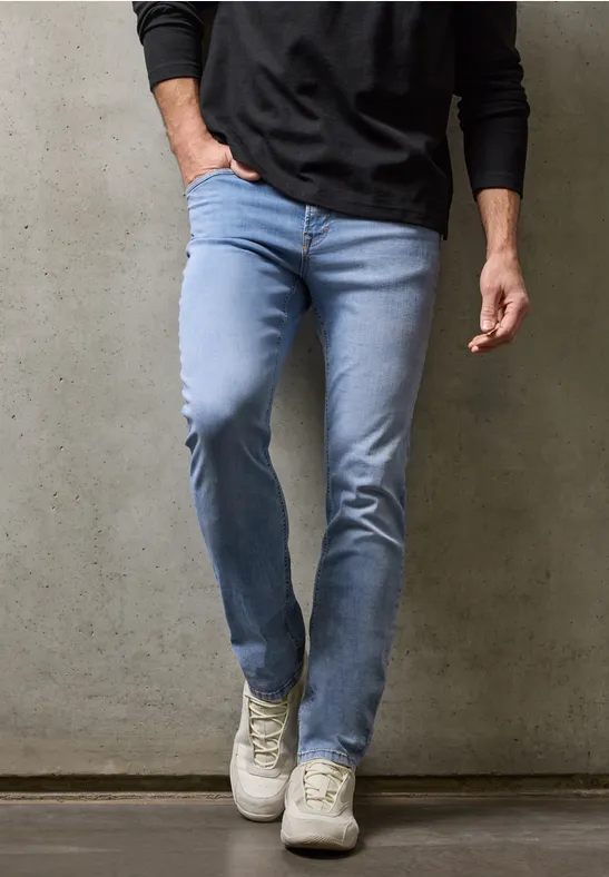 Jeans met smalle pijpen light blue wash