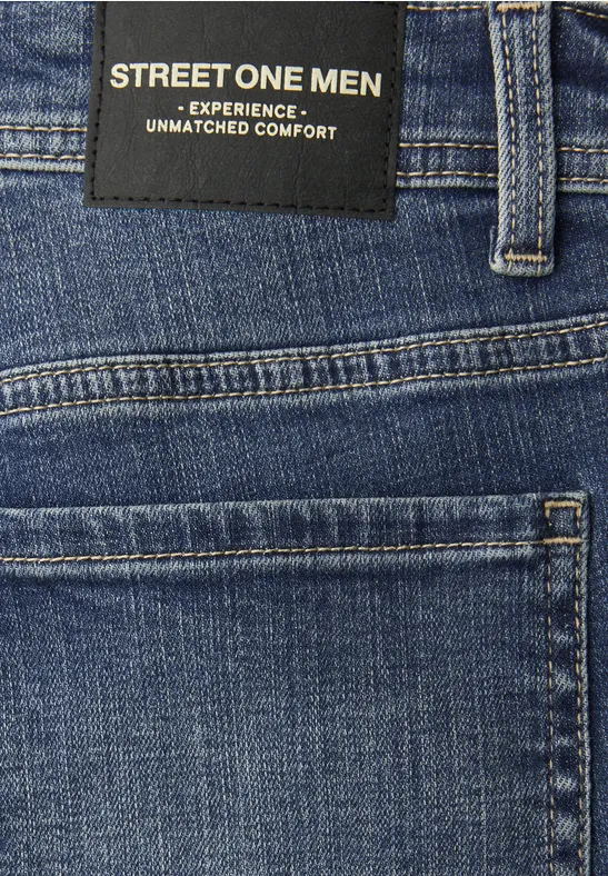 Slim Legs jeans in regular fit indigo blue random wash