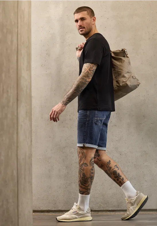 Jeansshorts im Regular Fit dark blue wash