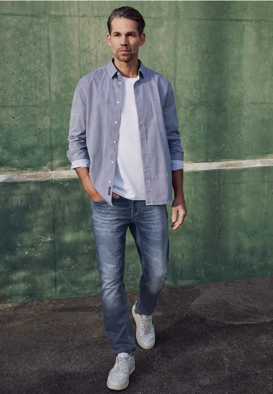 Slim Leg Jeans im Regular Fit mid blue wash