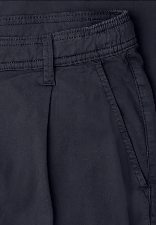 Straight Legs chino's in een lichtgewicht stof dark ink blue