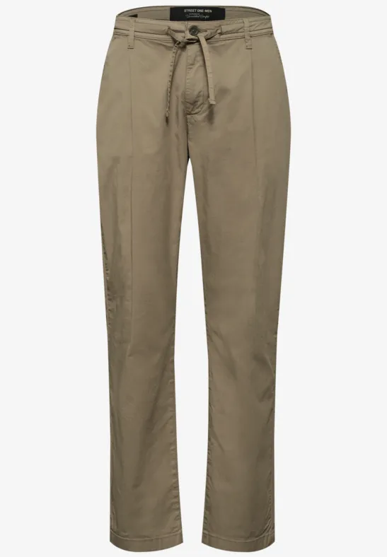 Straight Leg Chino in leichter Qualität warm sand