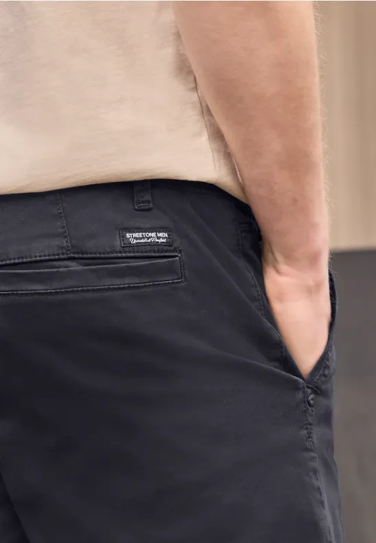 Chino Shorts im Regular Fit mit Taschen dark ink blue