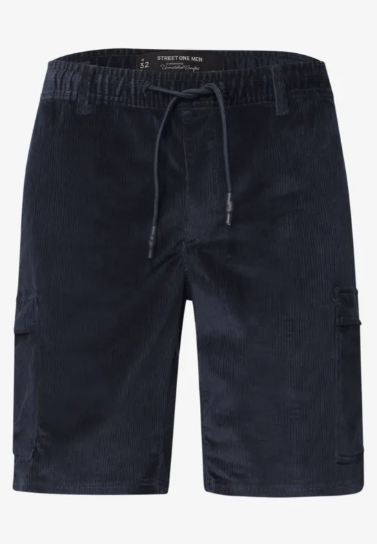 Marineblaue Cord-Shorts mit Tunnelzugbund und seitlichen Cargo-Taschen.