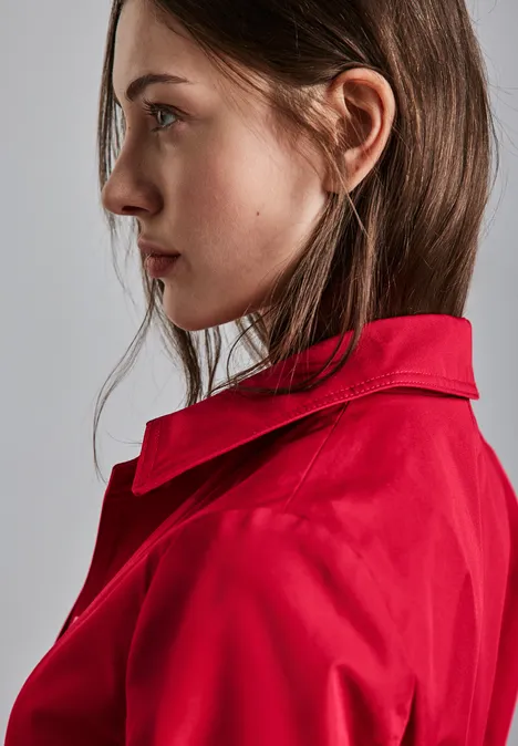 Trenchcoat strong red