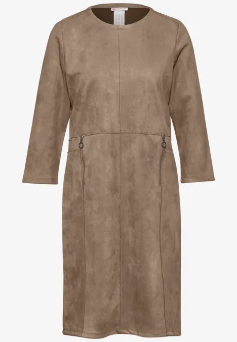 Kleid in Velours-Optik rich mocha